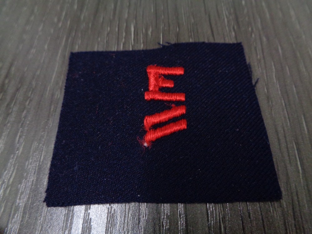 Original US Navy Distinguishing Mark ENGINEERING E Excellence Red 2Hash Patch