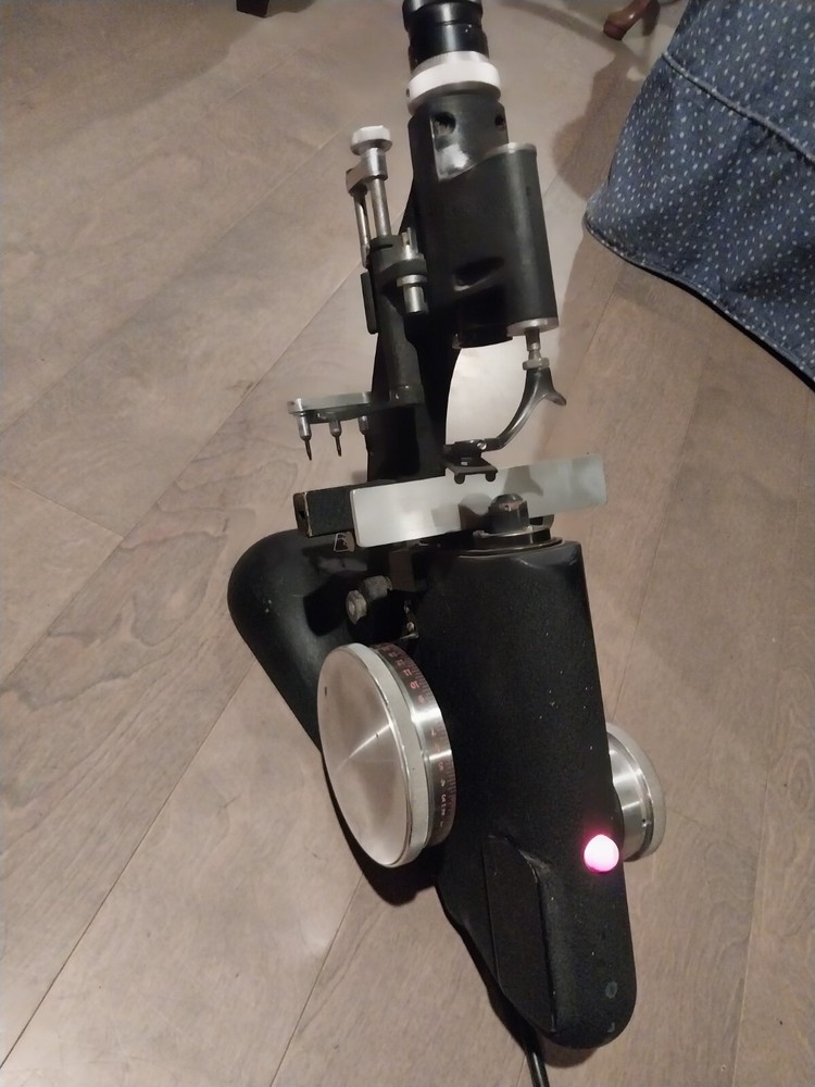 Baush Lomb Model 70 Vertometer