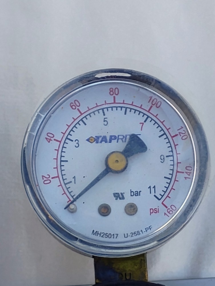 Taprite dual-body secondary CO2 regulator