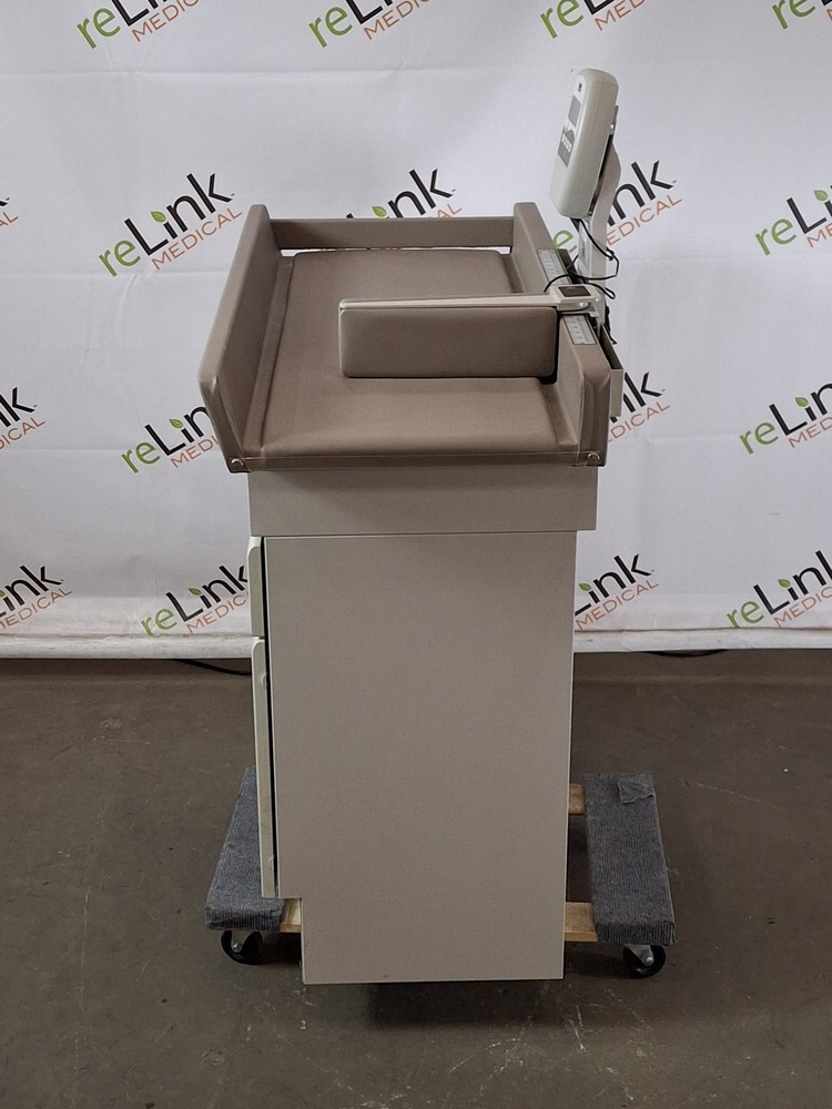 Midmark 640 Pediatric Exam Table