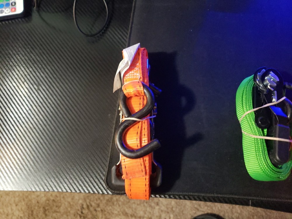 4 Pack 1 Inch Ratchet Straps. With Hooks