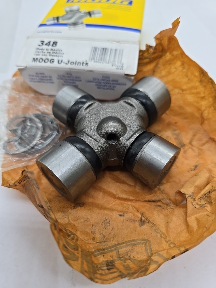 Universal Joint Moog 348