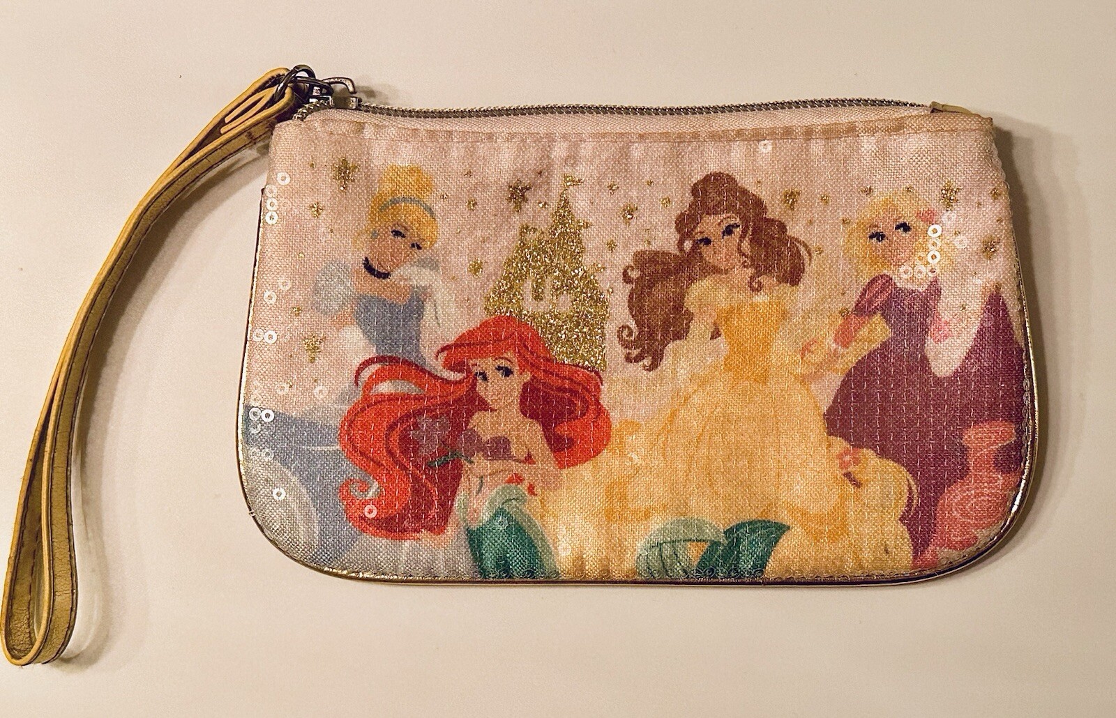DISNEY  PRINCESSES Coin  Purse Pre - Owned Without Original Tags