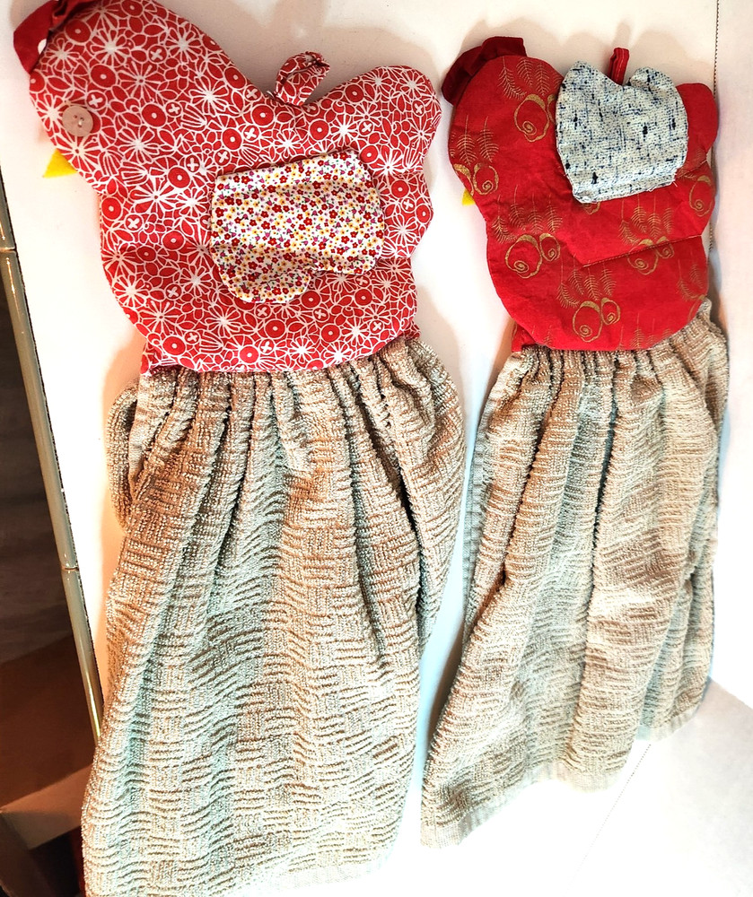 2 pc Handmade Chicken Kitchen Towel Oven Handle Hanger Set