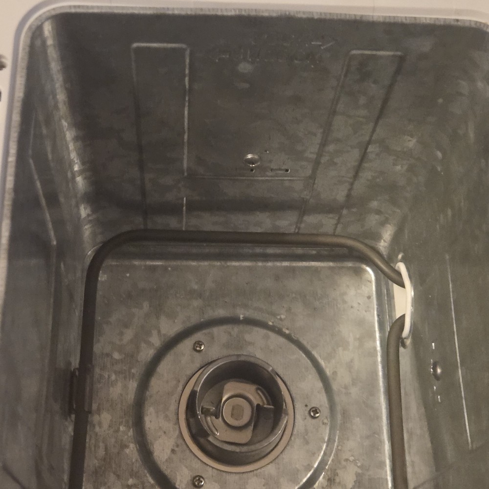 Black & Decker All In One Deluxe Automatic Breadmaker B1620- See Description