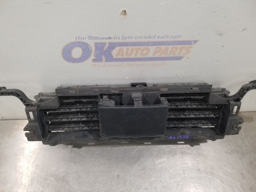 21 FORD BRONCO LOWER AIR SHUTTER 2.3L