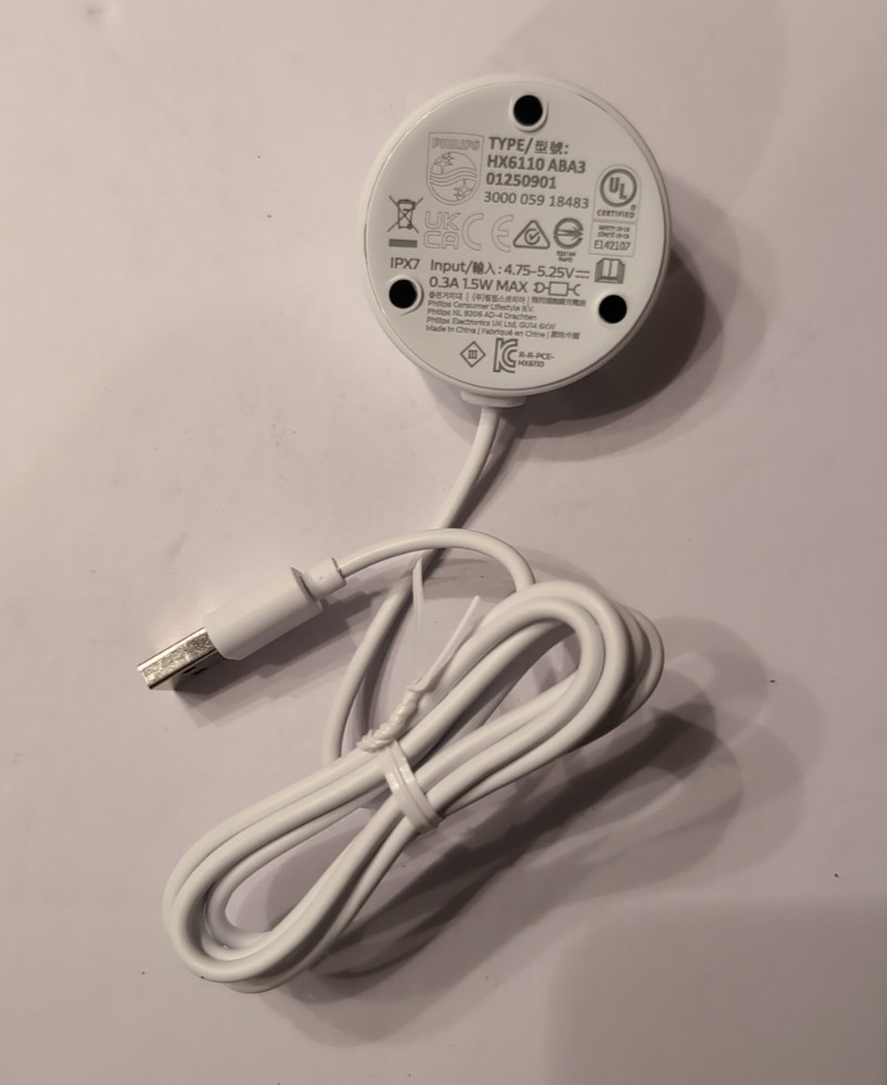 Sonicare 4300 Charging Base Only USB plug - New from Open Box, never used