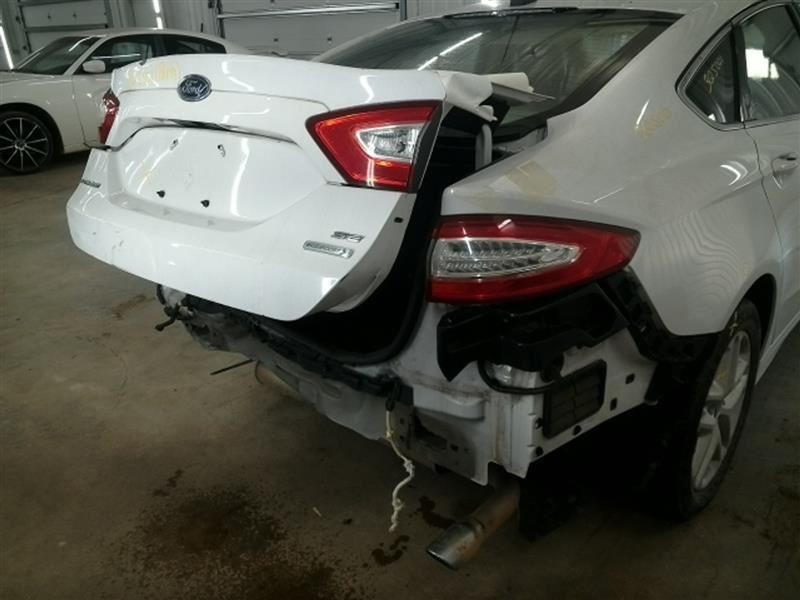 FUSION 2014 High Mounted Stop Light 104699486