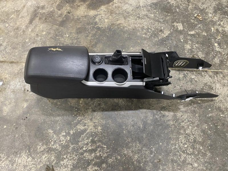 2011-2015 Ford Explorer Front Floor Center Console XLT with Select Shift OEM