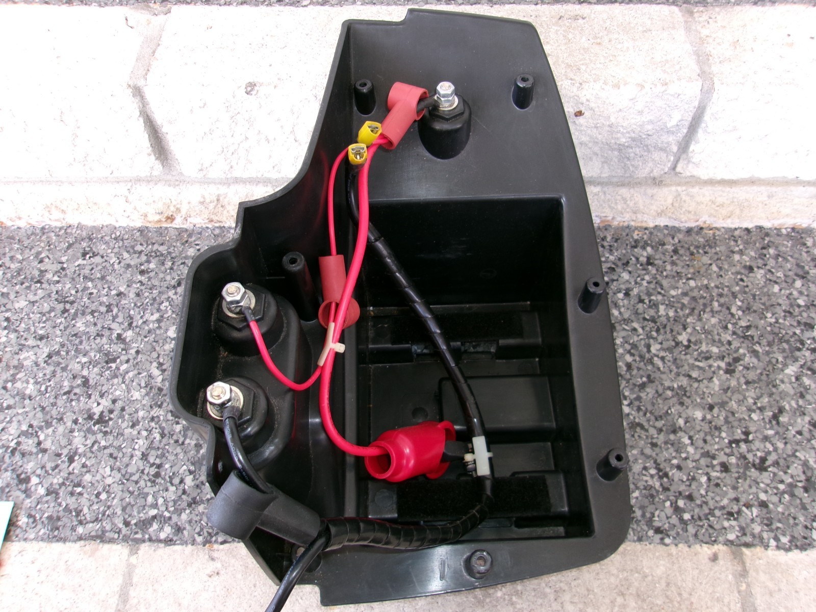 Pride Revo Battery Box #2 with Wires & Cover No Battery #6151