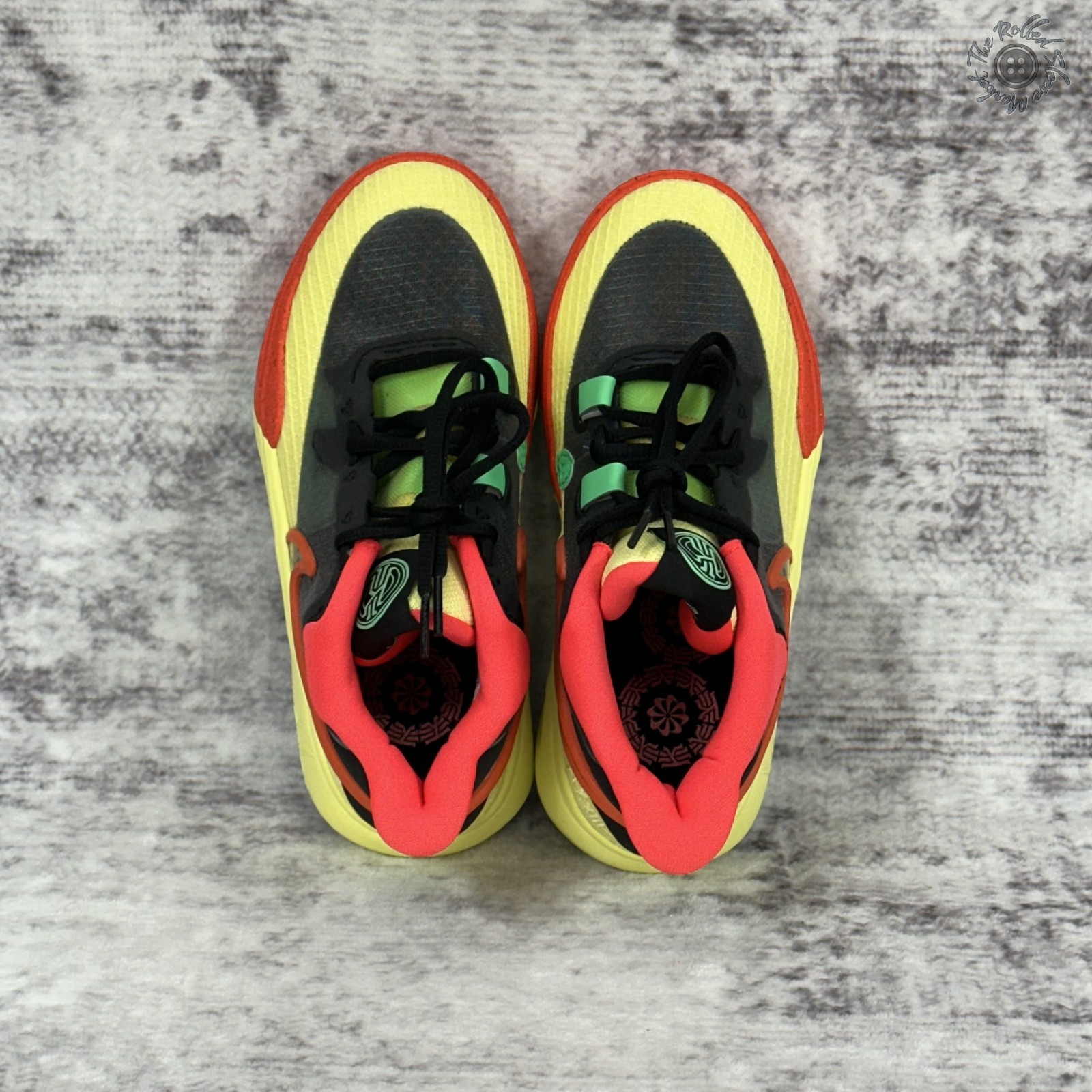 New No Box Nike Kyrie 8 GO GS Basketball Size 3.5Y Youth Black Lemon DQ8076-003