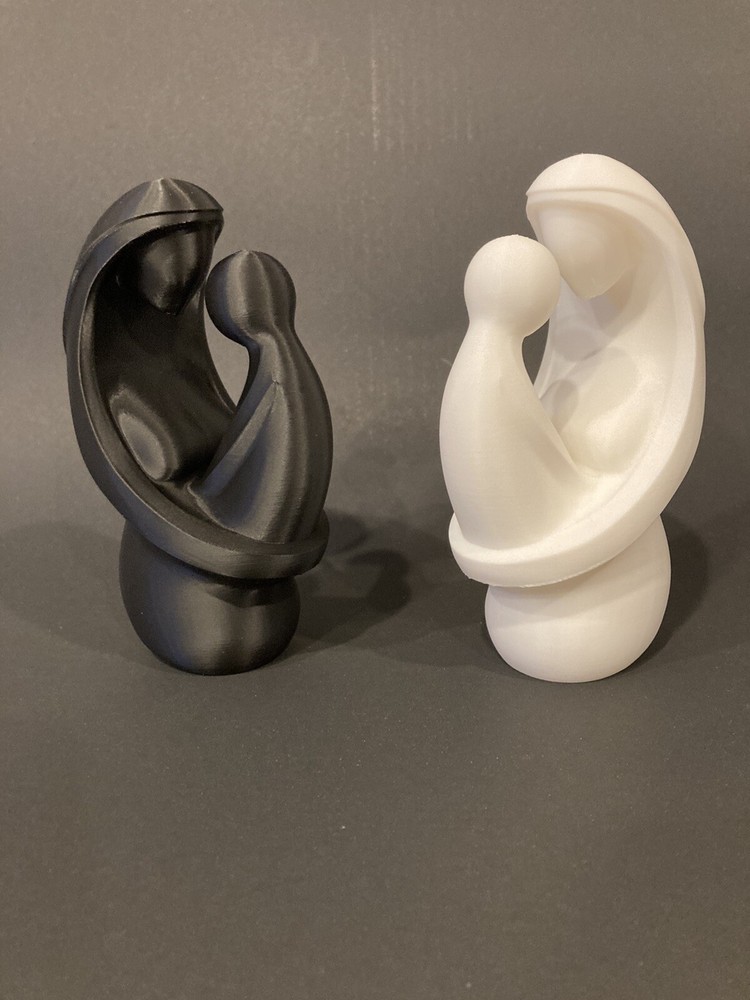 mother and child sculpture