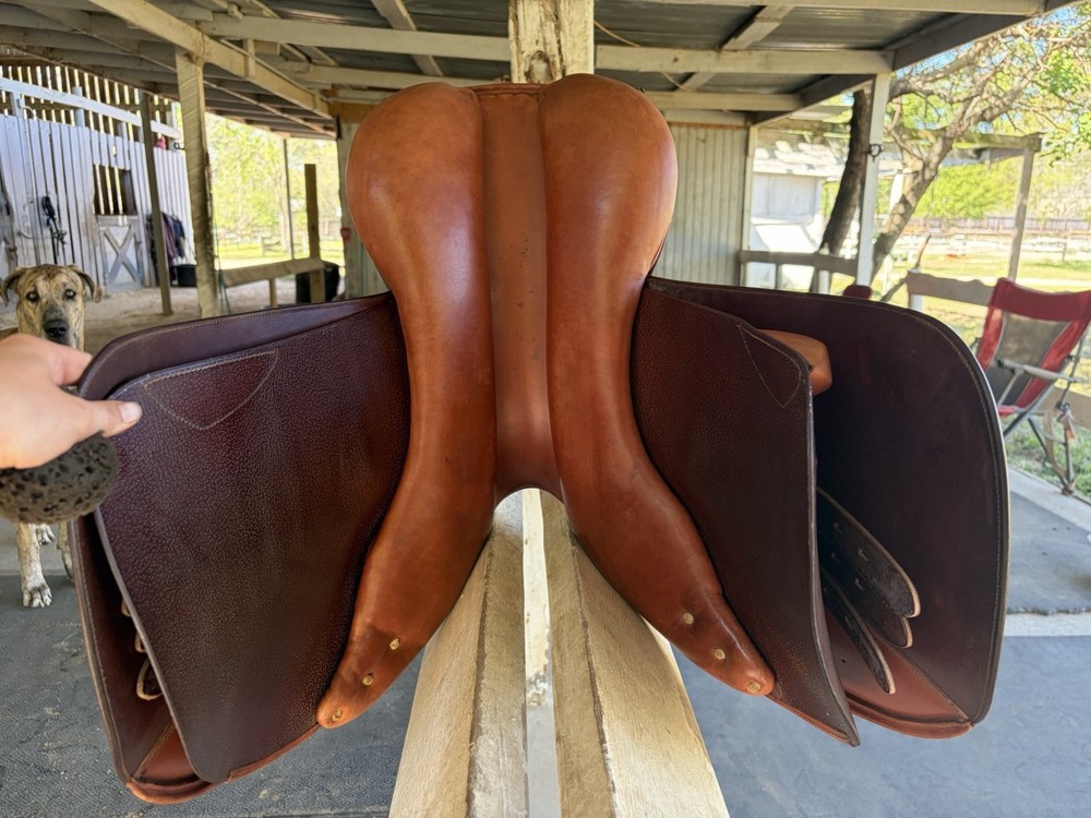 HDR Rivella Deep Jumping saddle, 17.5"