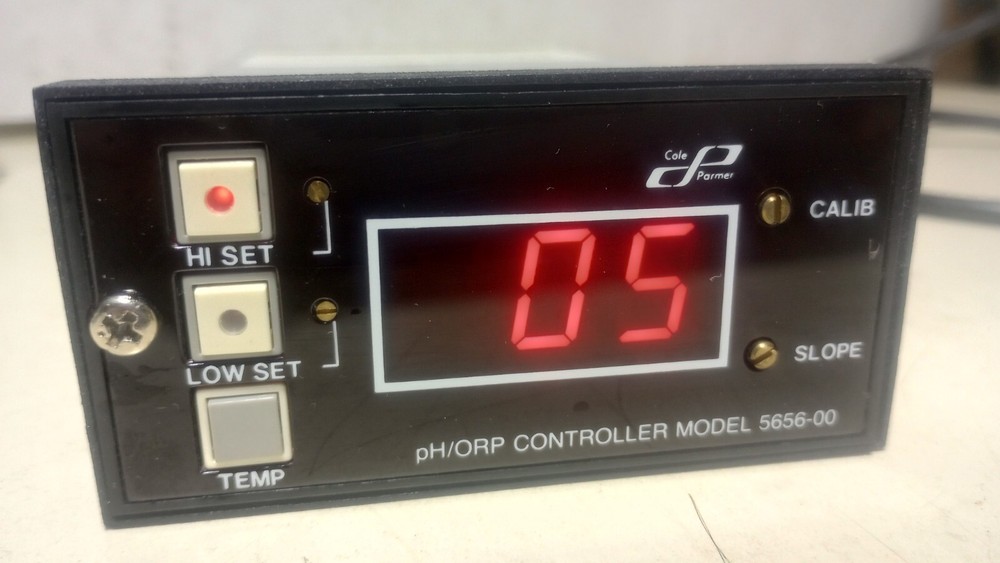 New Cole Parmer Model 3671 or 5656-00 Digital pH/ORP / Temperature Controller