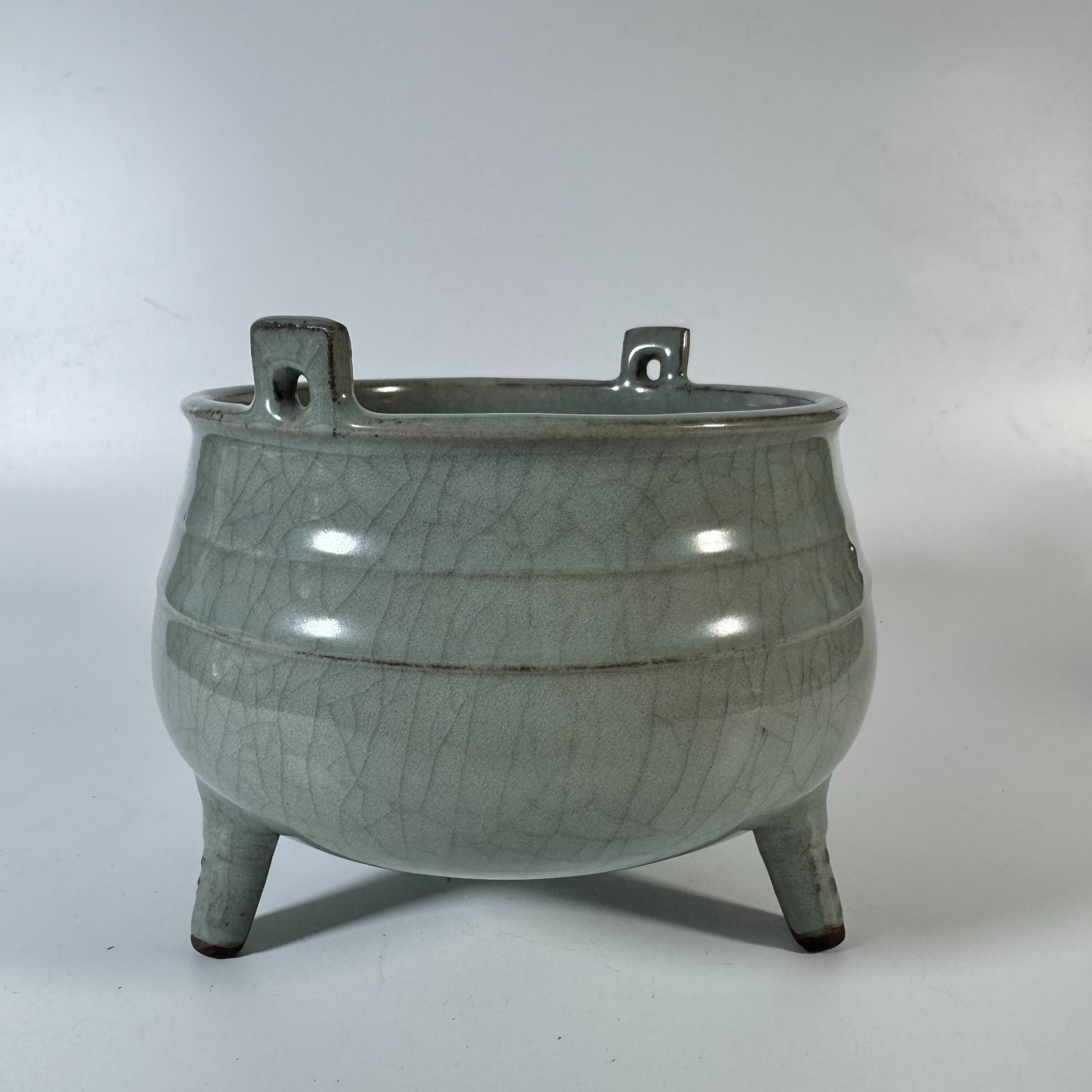 Chinese Song Dynasty Guan Kiln Porcelain Tripod Incense Burner with Pinhole Base