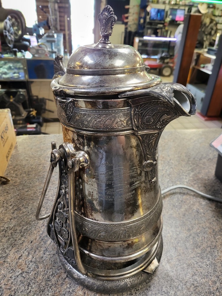 Antique Victorian Tilting Mullen Meriden Silverplate