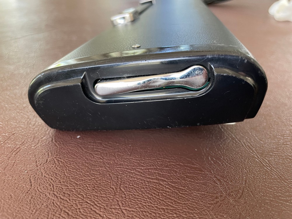 Suzuki Melodion M-37 Keyboard Harmonica