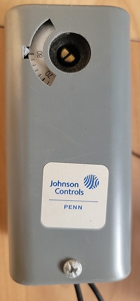 Johnson Controls A19ACA-20 TRANE Penn Temperature Control Thermostat - READ