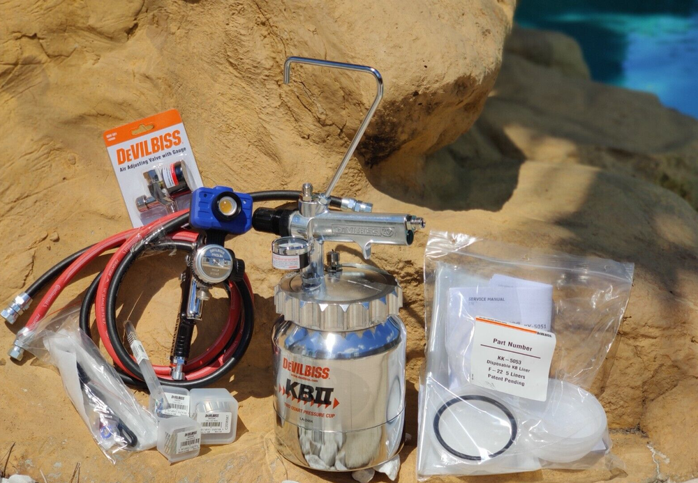 Devilbiss Prolite Pressure Feed Spray Gun & 2 QT Pot, Hose & LED