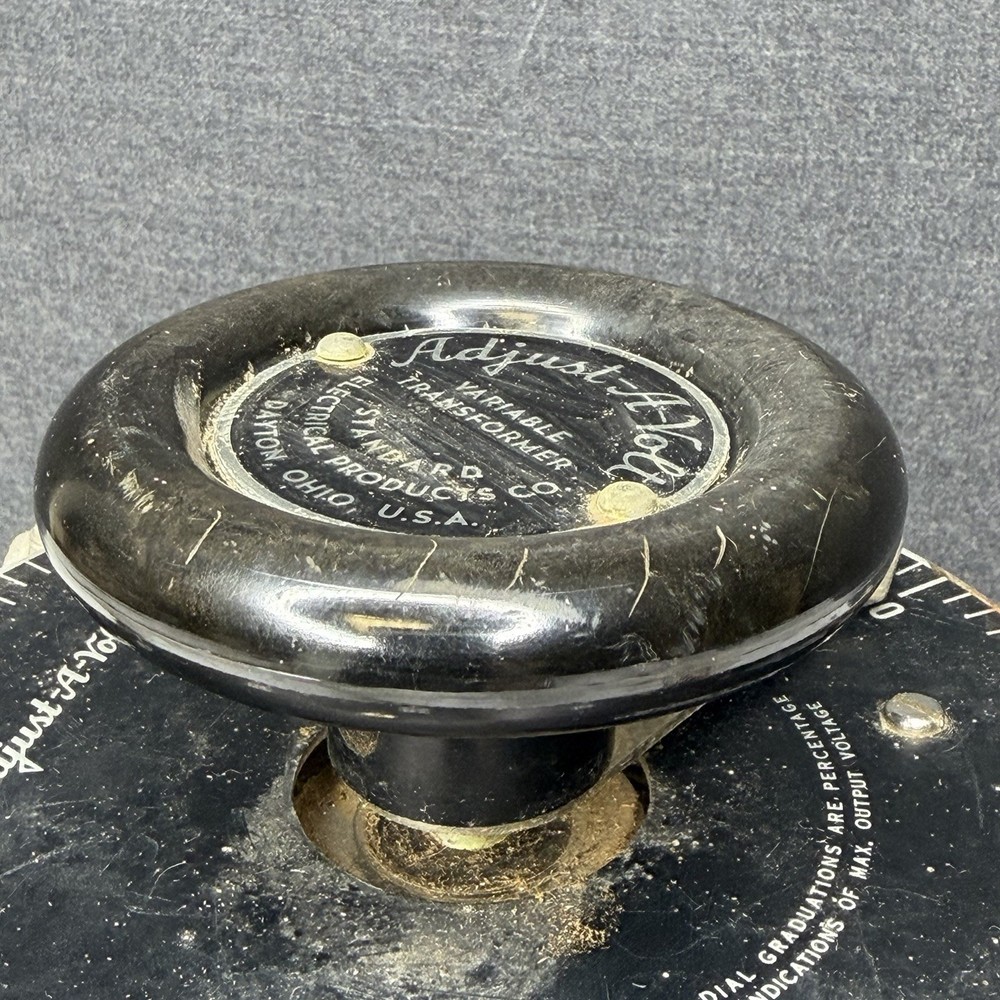 Standard Electrical Adjust-A-Volt Variable Transformer Model 1500BQ - UNTESTED