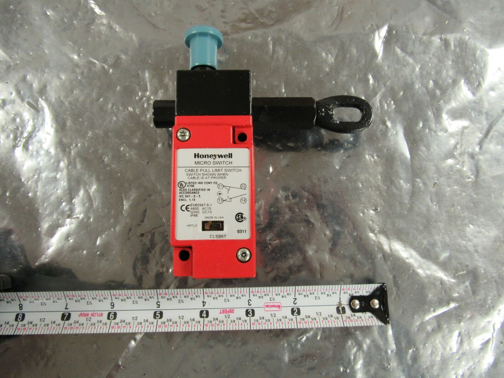 HONEYWELL CLSB6T CABLE PULL LIMIT SWITCH INDICATOR 120VAC ****NIB****