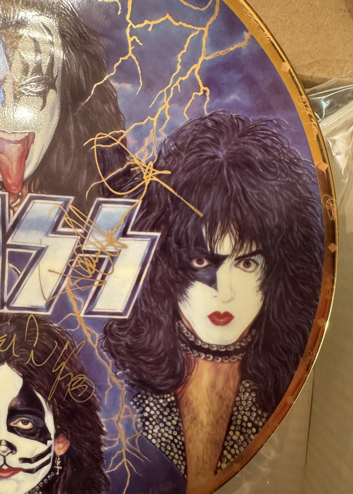 KISS ORIGINAL MEMBERS (PAUL, GENE, PETER, ACE) 1997 GARTLAN SIGNED PLATE A/P (B)