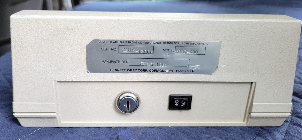 Bennett HFQ-300 Console