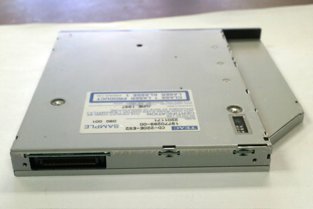 Teac CD-220E-ES2 Used, Pulled, Working CD-Rom Drive
