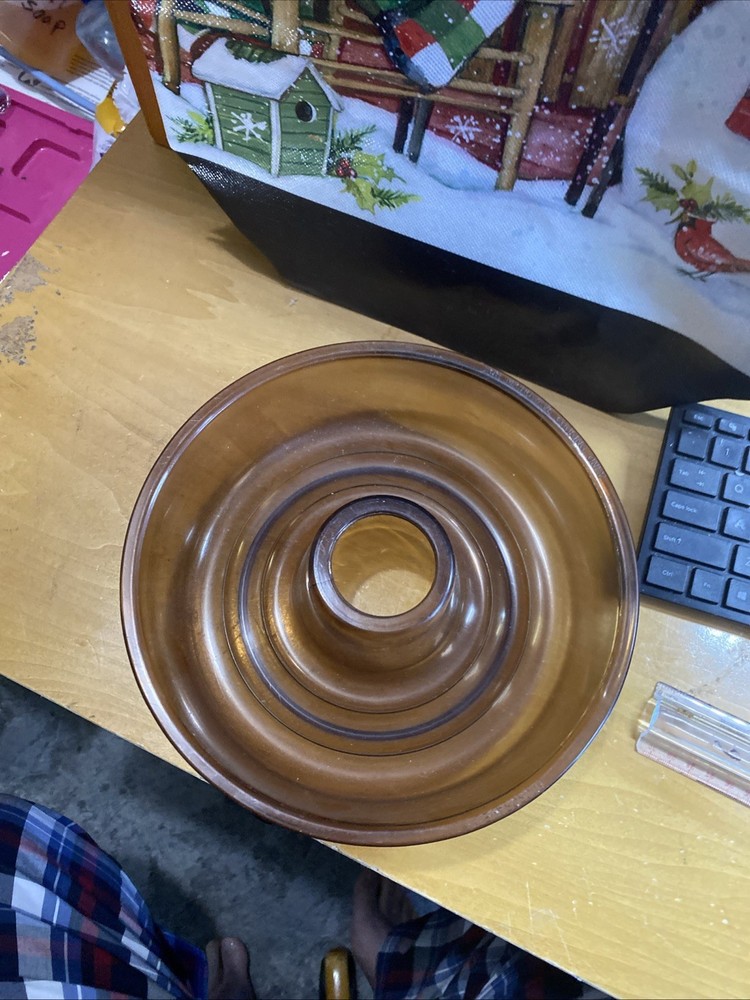 plastic-9 inch-chip/nut displayn tray (microwavable)