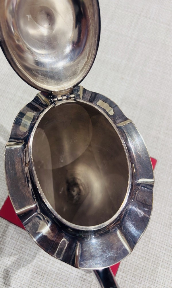 Barbour S.P. Co. International Victorian Silverplate Hand Chased Teapot