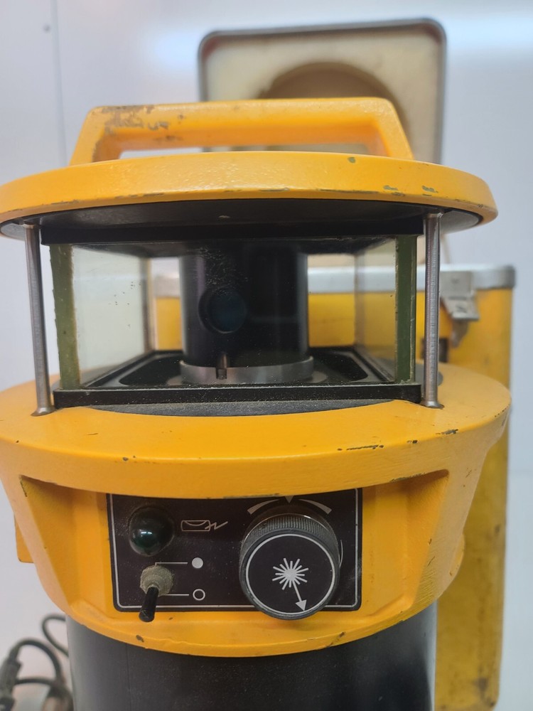 Spectra Physics 944 SL Rotary LaserLevel w/ Case
