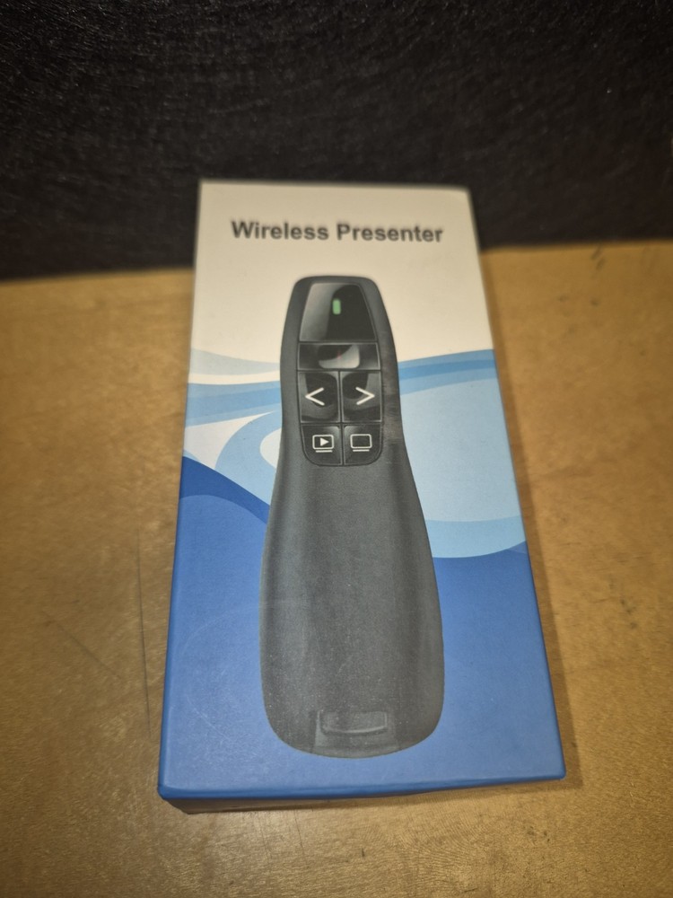 R800 Wireless Laser Presentation Remote w/LCD Display, Class 2, 100 ft Range