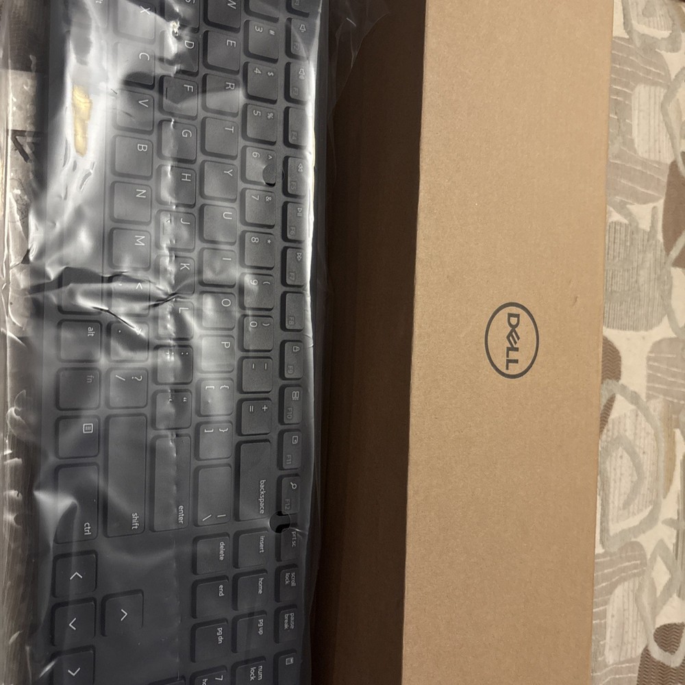 Dell KM5221W Wireless Combo Keyboard & Mouse