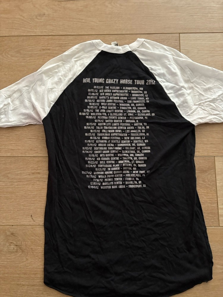 NEIL YOUNG & CRAZY HORSE - 2012 TOUR T-SHIRT - AUTHENTIC ORIGINAL Size Medium