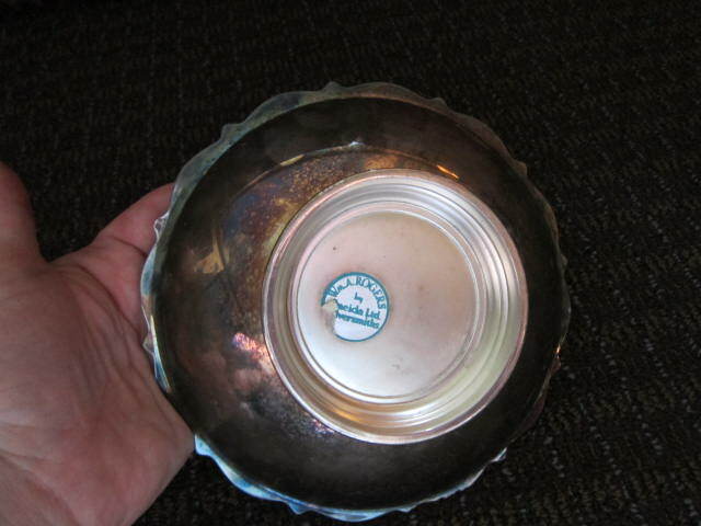 Red Silver Plate Pedestal Bowl Dish Wm. Rogers Oneida Decorative Retro Pretty