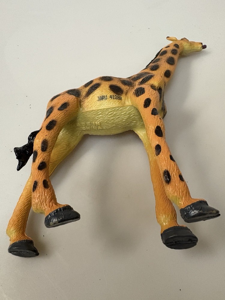 Vintage Realistic Giraffe Plastic Toy