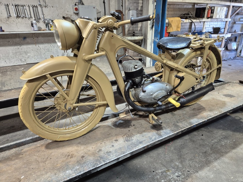 WW2 German Winter Mittens reversible glover , Mint colour and white winter, nice