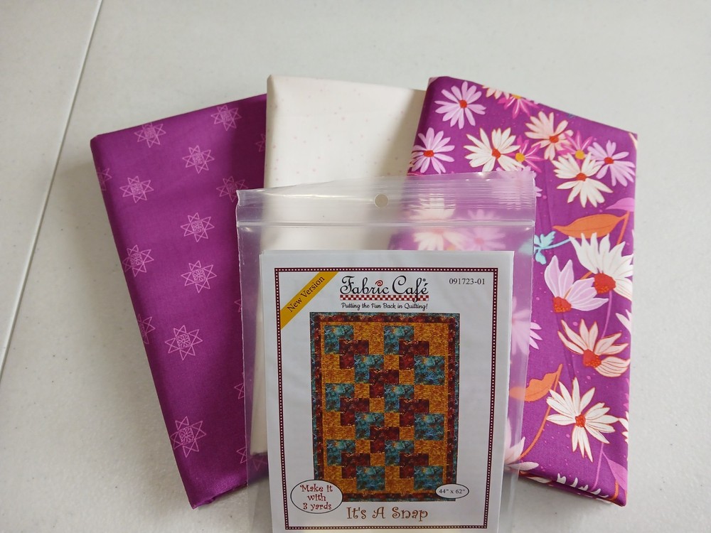 Bundle 3 yard, Fabric Cafe pattern, Quilt Kit, Coordinated focus, lgt,drk