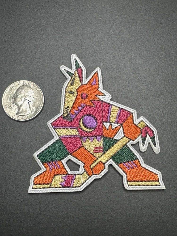 Arizona Coyotes Throwback Iron On Embroidered Patch