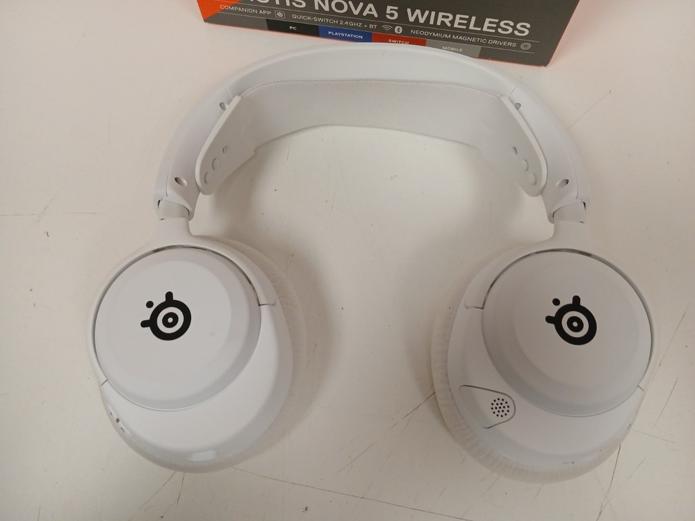 SteelSeries Arctis Nova 5 Wireless Gaming Headset, White