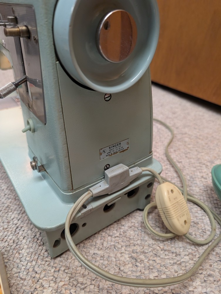 SINGER 338 Sewing Machine Blue With Attachments. Working