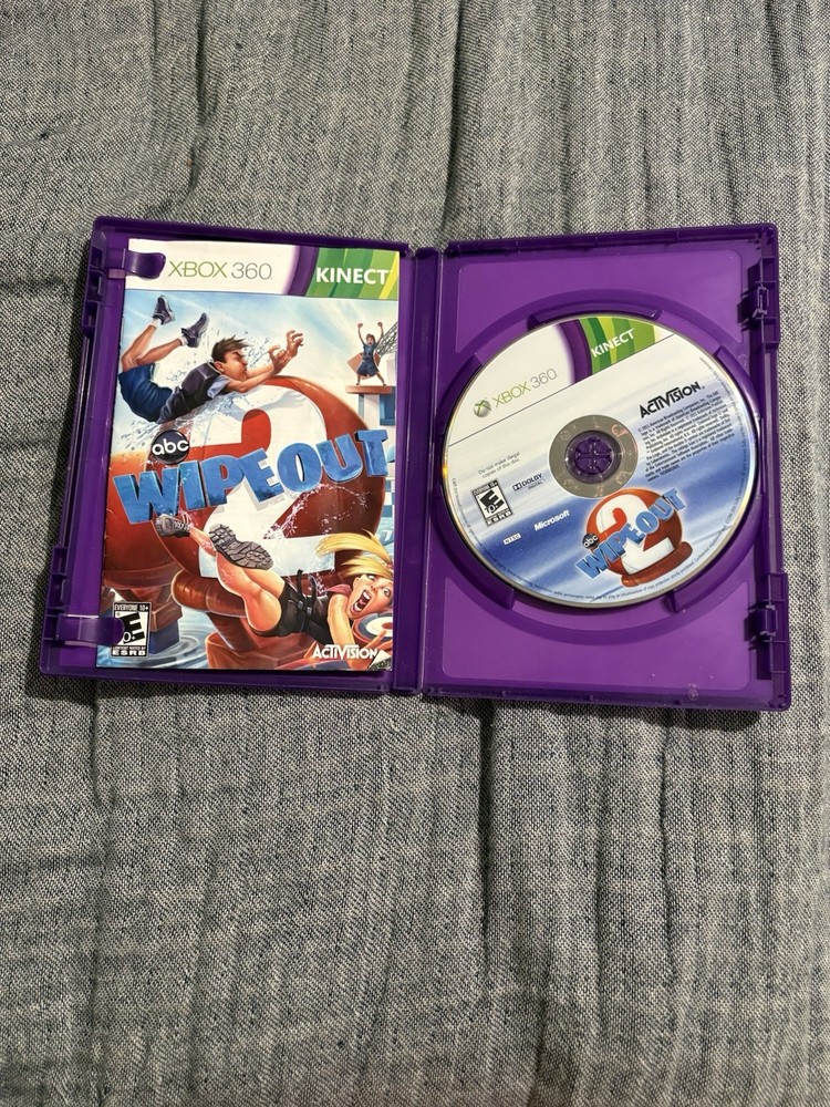 Microsoft Xbox 360 Kinect Sensor Black USB with Dance Central & Wipeout 2