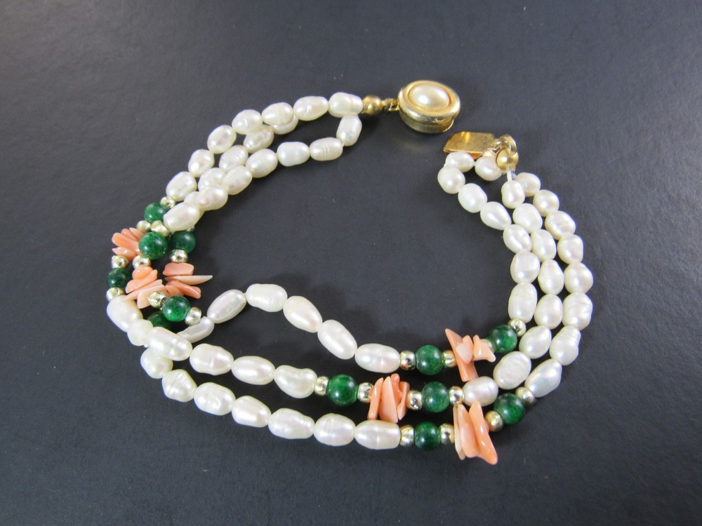 VINTAGE 3 STRAND BRACELET 7.5" (D1)