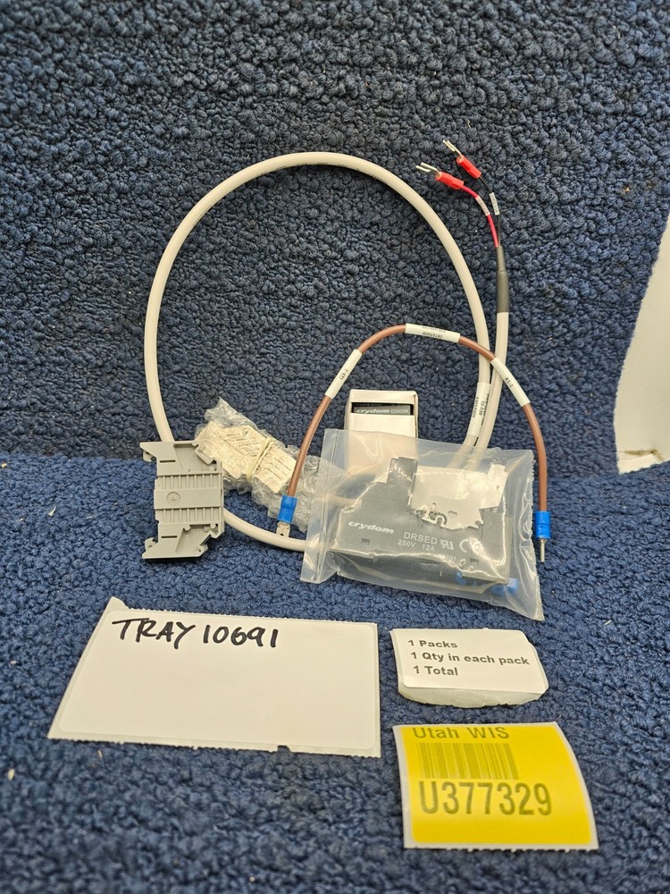 CRYDOM ED24D5R Solid State Relay With DRSED Relay Socket & Connectors