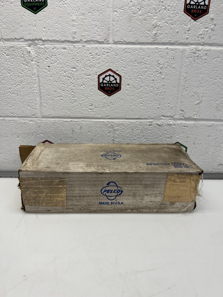 Pelco EH4014 Camera Enclosure