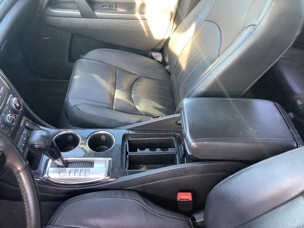 ENCLAVE 2016 Glove Box 4730499