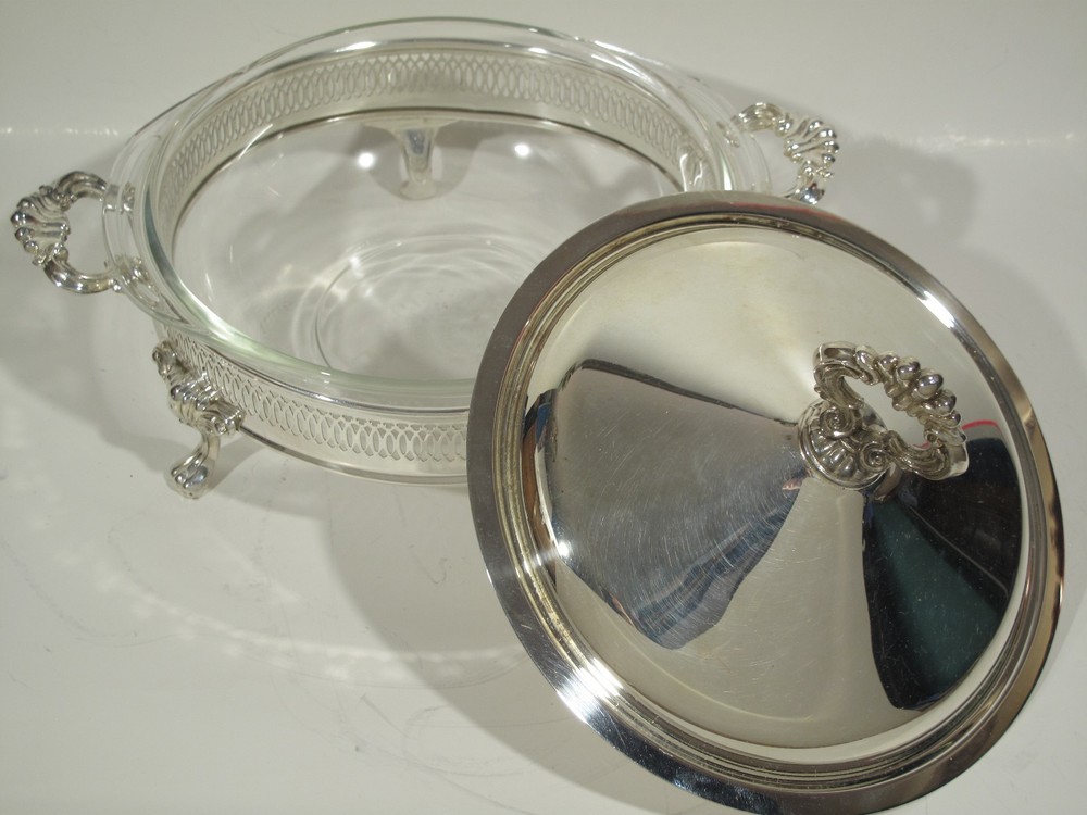 F B Rogers Silverplate 1543 Round Footed Covered Casserole Dish 2 Qt. VTG Pyrex