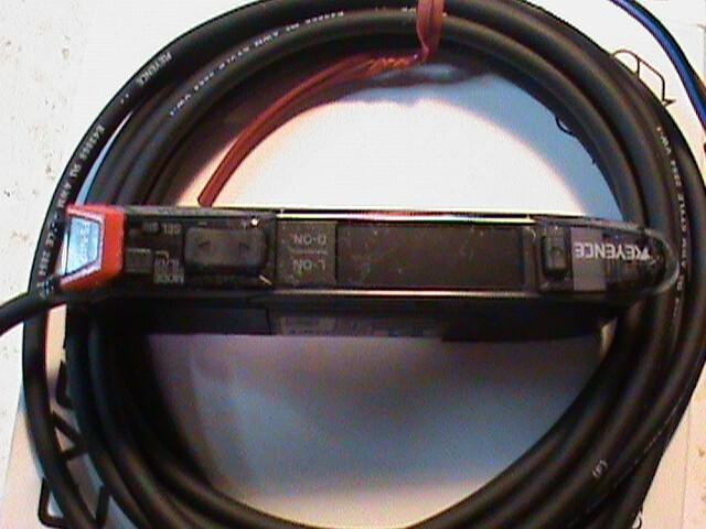 Keyence FS-N41P Fiber Optic Sensor Amplifier 10-30v-dc