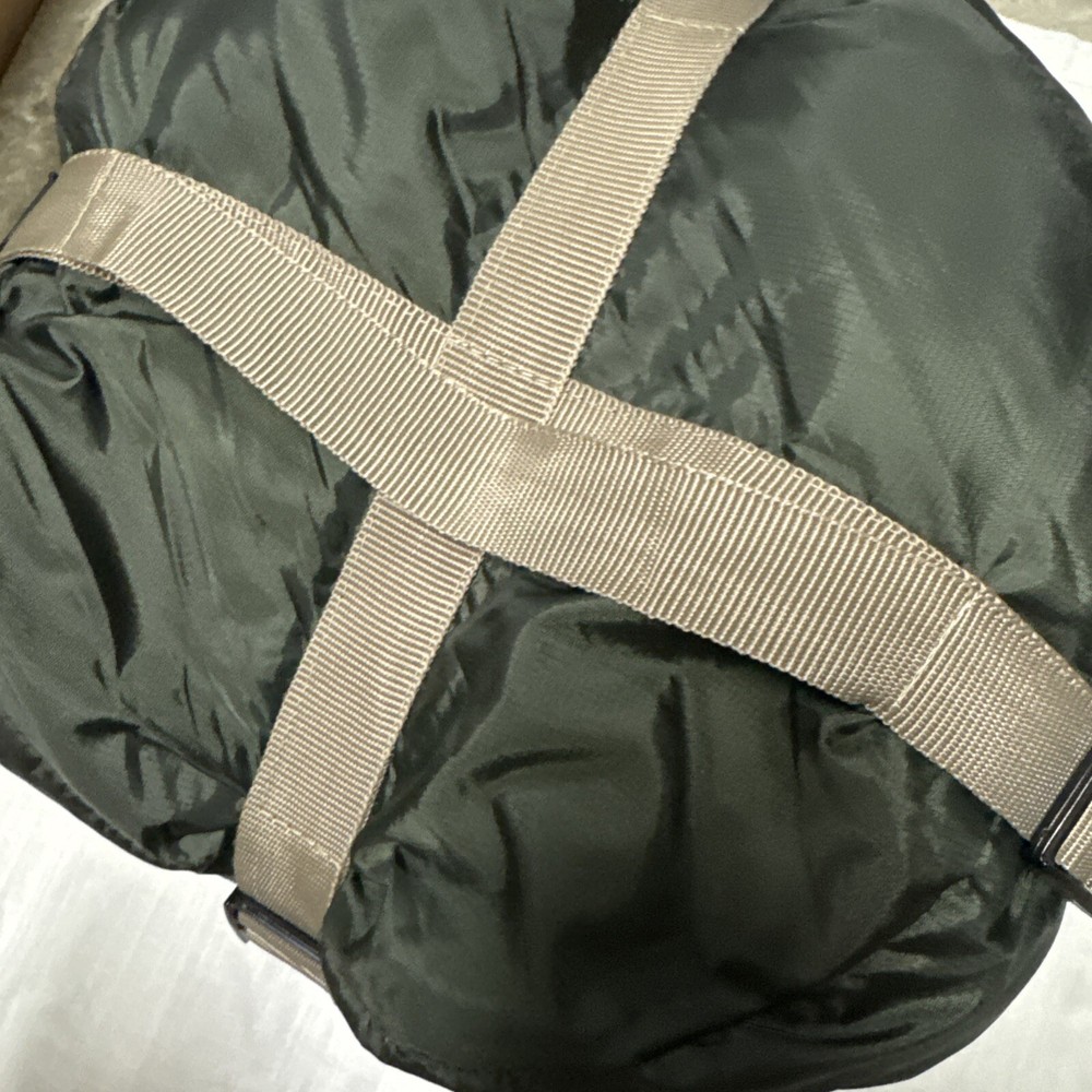 New Sealed FARLAND Mummy Sleeping Bag Rectangular with Pouch 20℉