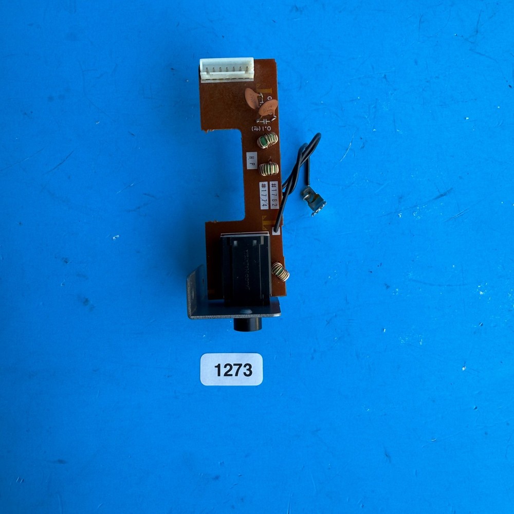 YAMAHA DSR-1000 Keyboard Used Replacement Part: Headphone Input Jack Socket